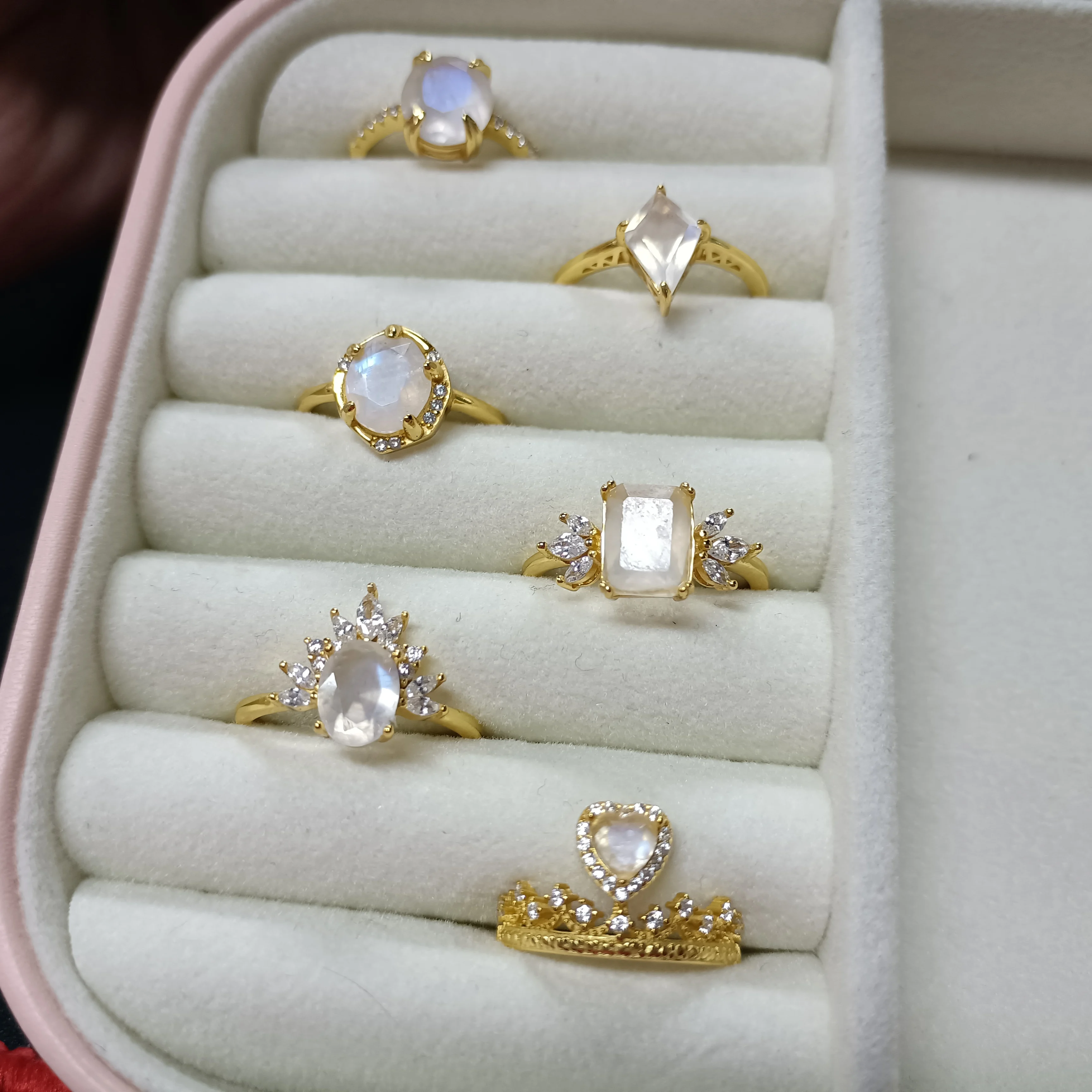 Wholesale Adjustable Fine Blue Moonstone Jewelry Gold Plated Silver Rings Women 925 Sterling Silver Rainbow Moonstone Ring