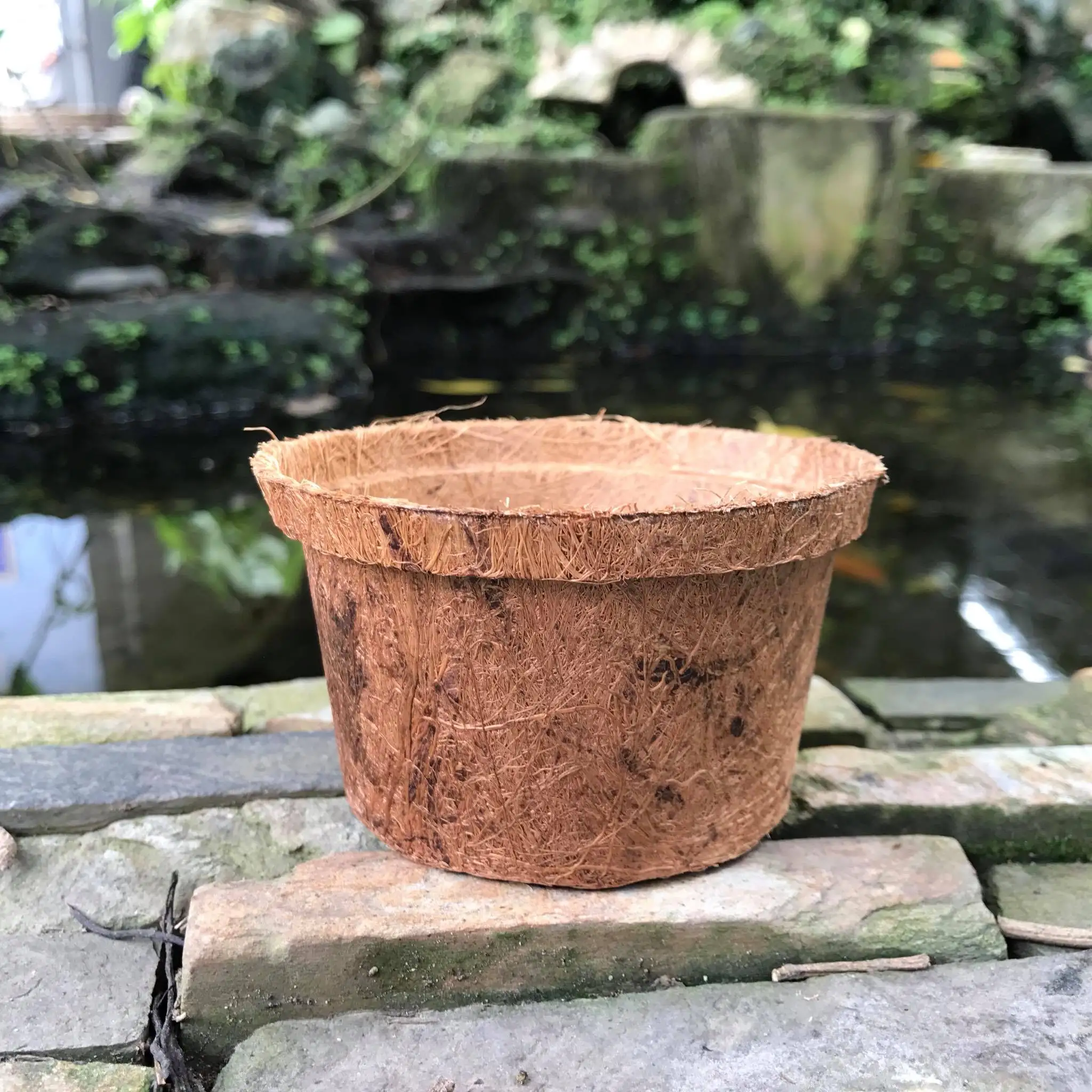 Wholesale Coconut Coir Pots With Competitive Price From Vietnam