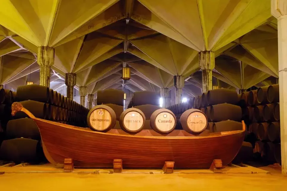 APERITIF Dessert Canasta Sherry Red 750ml Bottle Fortified  19.5% Alcoholic Beverage Wine Sweet Cream Origin from Spain