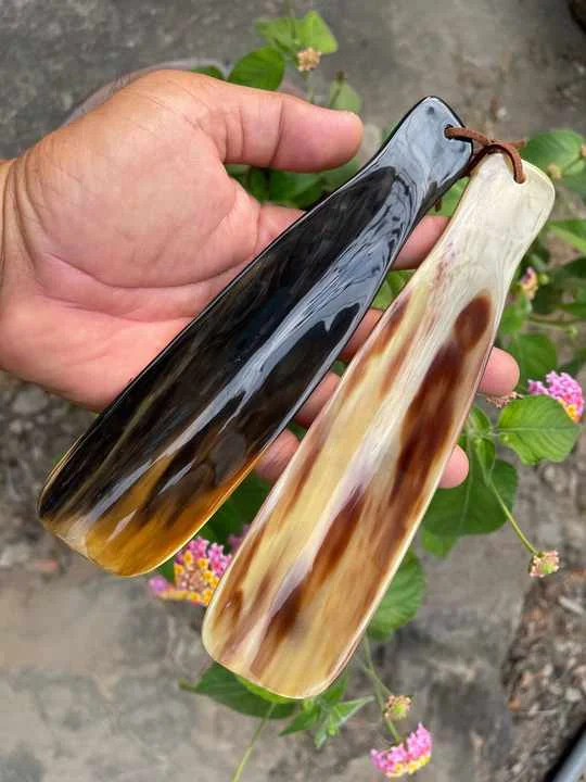 Best Glossy Finished Short Hand Custom Made Shoe Horn Lifter Customizable Sizes for Easy Shoe Wearing in India