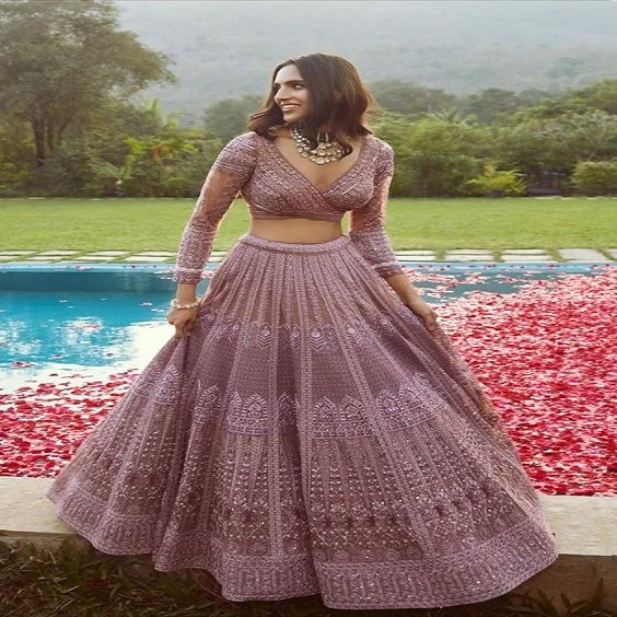 Свадебная одежда для невесты 9000 бархат Lehenga Choli с красивой вышитой цветочной нитью и бриллиантами оптовая продажа 2023