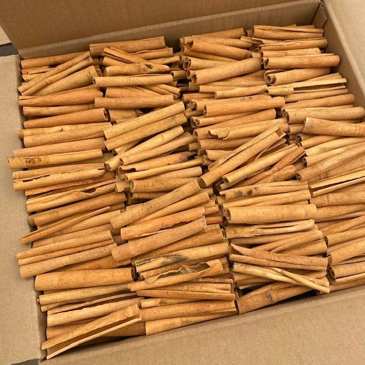 Cigarette Cassia - High Quality Vietnam Cassia Cinnamon Dried Style Customizable - Herbs & Spices at a Good Price
