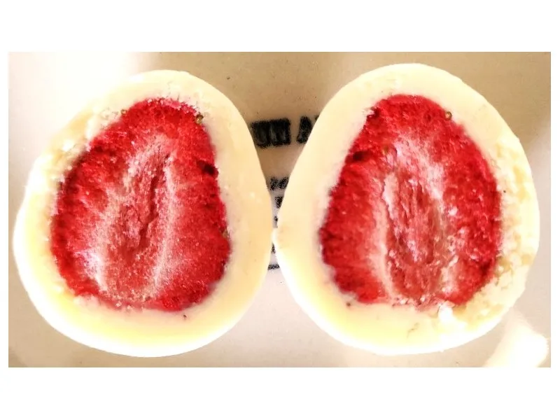 Deliciously Sweet Sour Strawberry Japan Chocolates And Sweets Wholesale