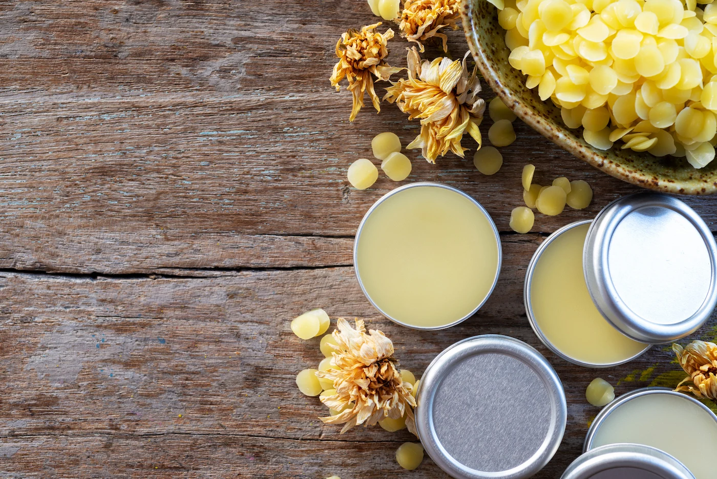 Newest Bee Product From Vietnam Beeswax for making candles, skin moisturiser, itch relief, sealing envelopes an more