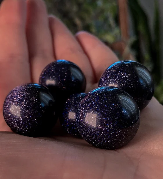 Semi Precious Stone Crafts Polished Sparkling Blue Sandstone Sphere Wholesale Healing Crystal Rock Stone Ball for Decoration
