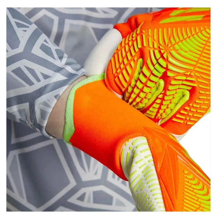 Bewt Quality New Style Goalkeeper Gloves Under 2024 Goalkeeper Gloves Low Price Soccer Goalkeeper Gloves Customized Color & Logo