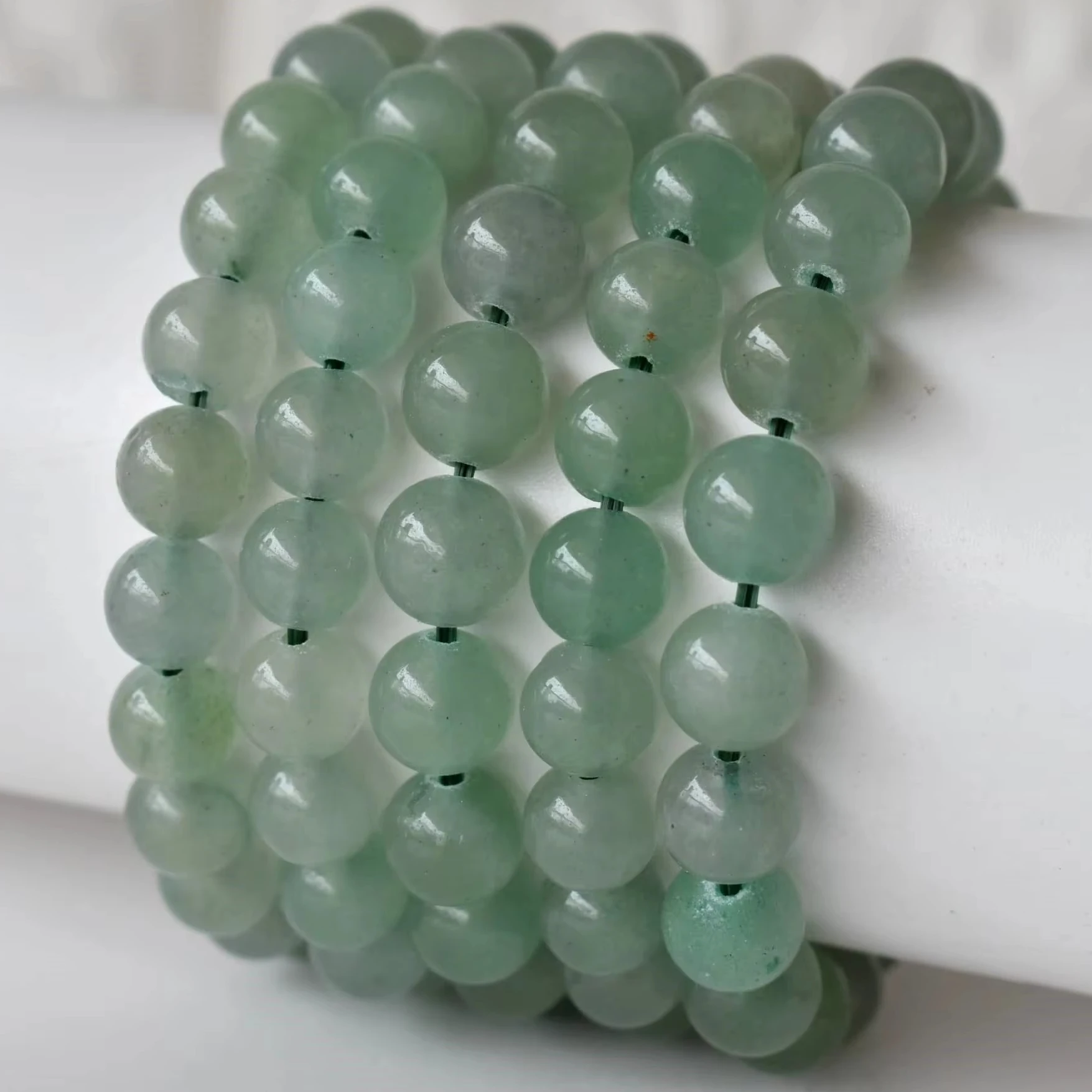 Direct Factory Sale Green Color Healing Crystal Aventurine Round Gemstone Hand Beaded Bracelet for Beautiful Hands