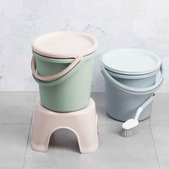 Notoro 14L PP Plastic round Bucket with Handle Portable Kitchen Bathroom Toilet Water Bucket Includes Lid Accessory