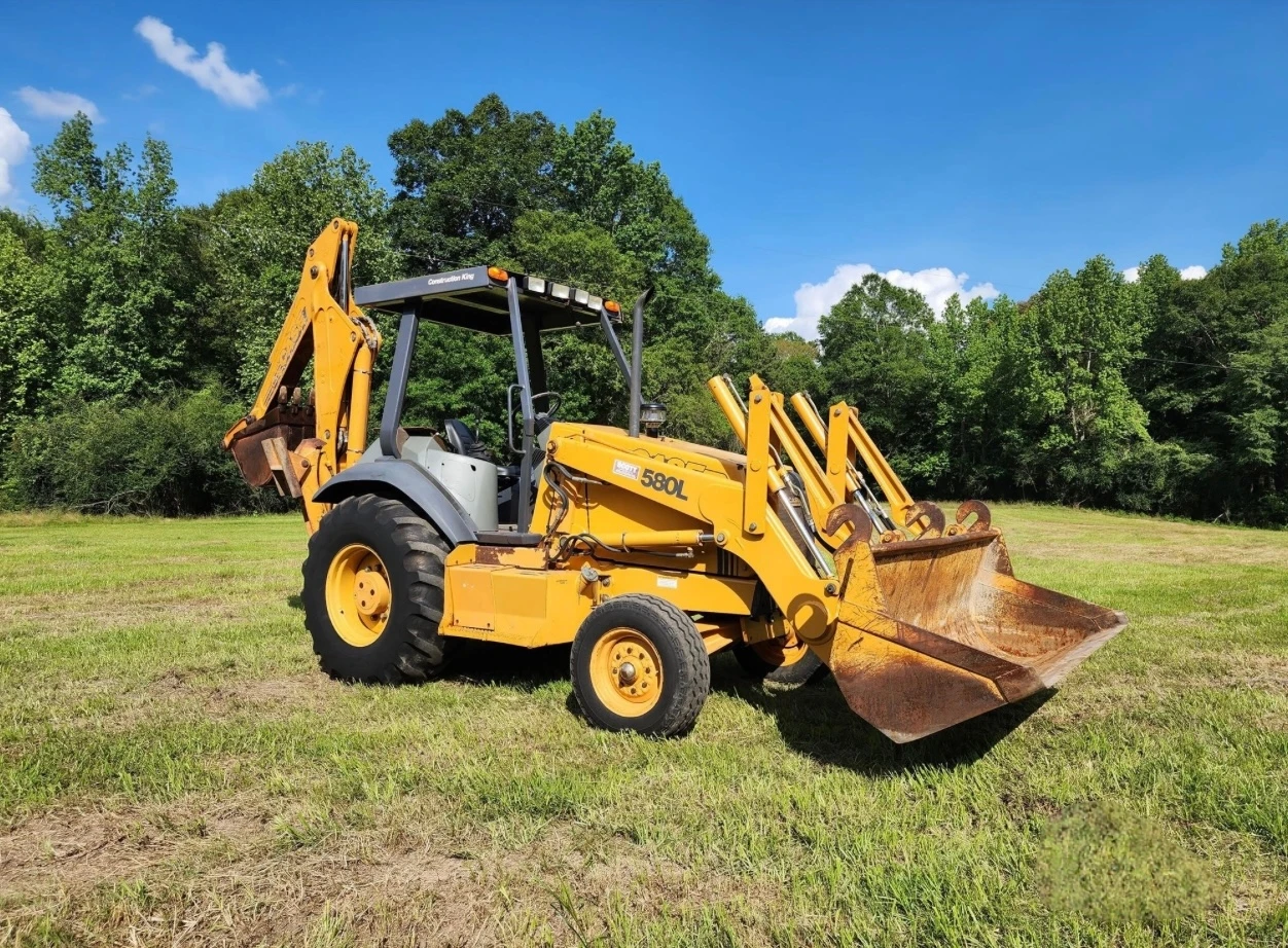 Second Hand 4X4 Case backhoe loader With Cab Pilot controls Auxiliary hydraulics Extended hoe for sale