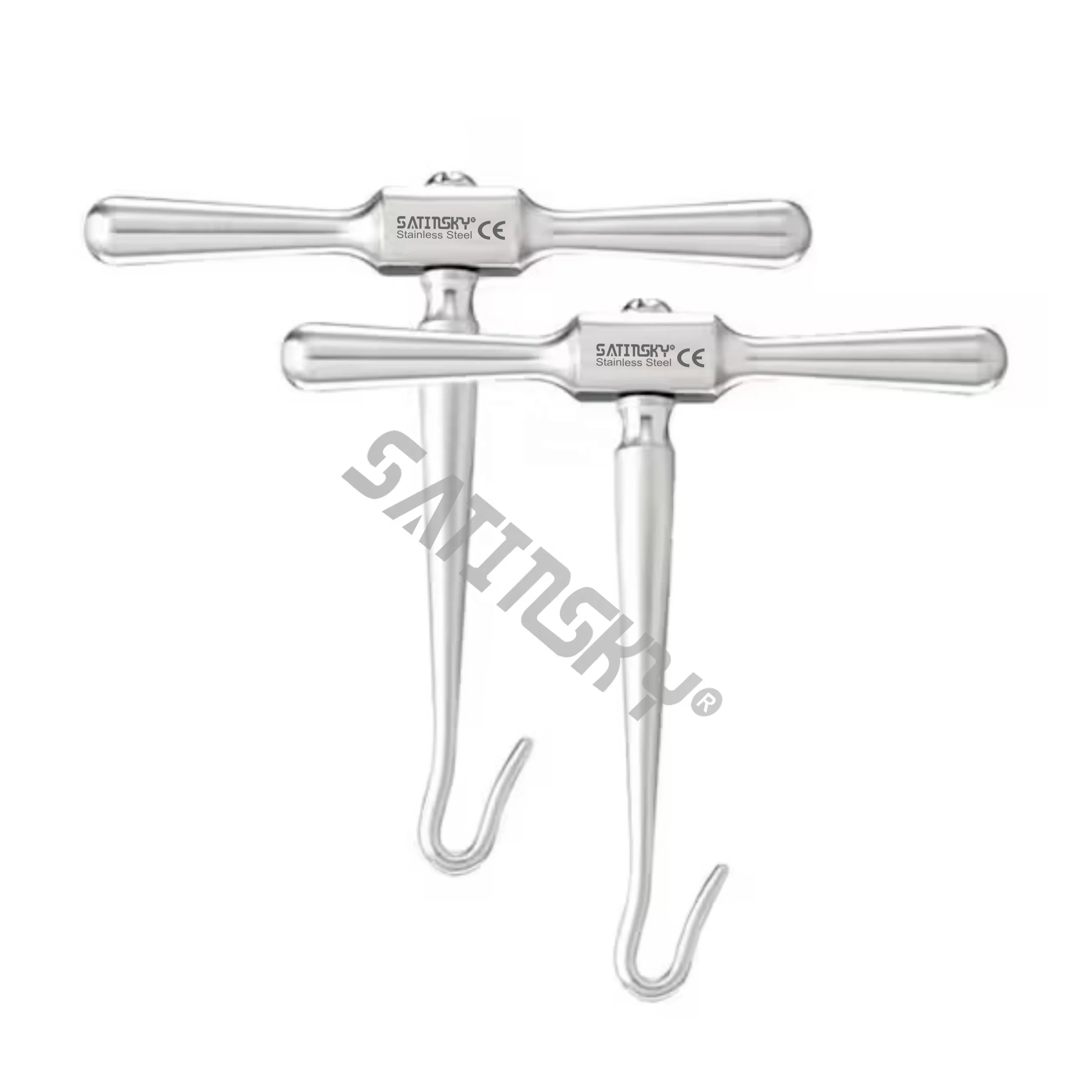 Gigli saw handle with T-shape pattern is made for amputation practices that require continuous and seamless bone cutting