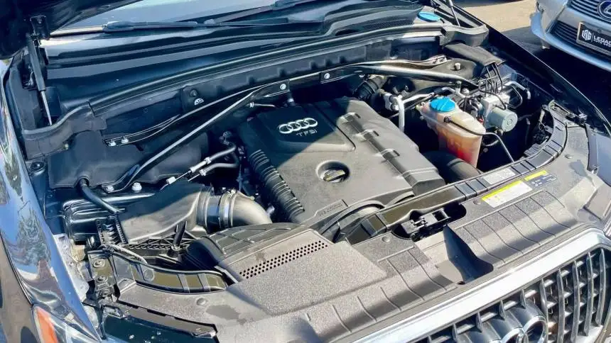 Используется 2013 Audi Q5 Premium 2 0 T