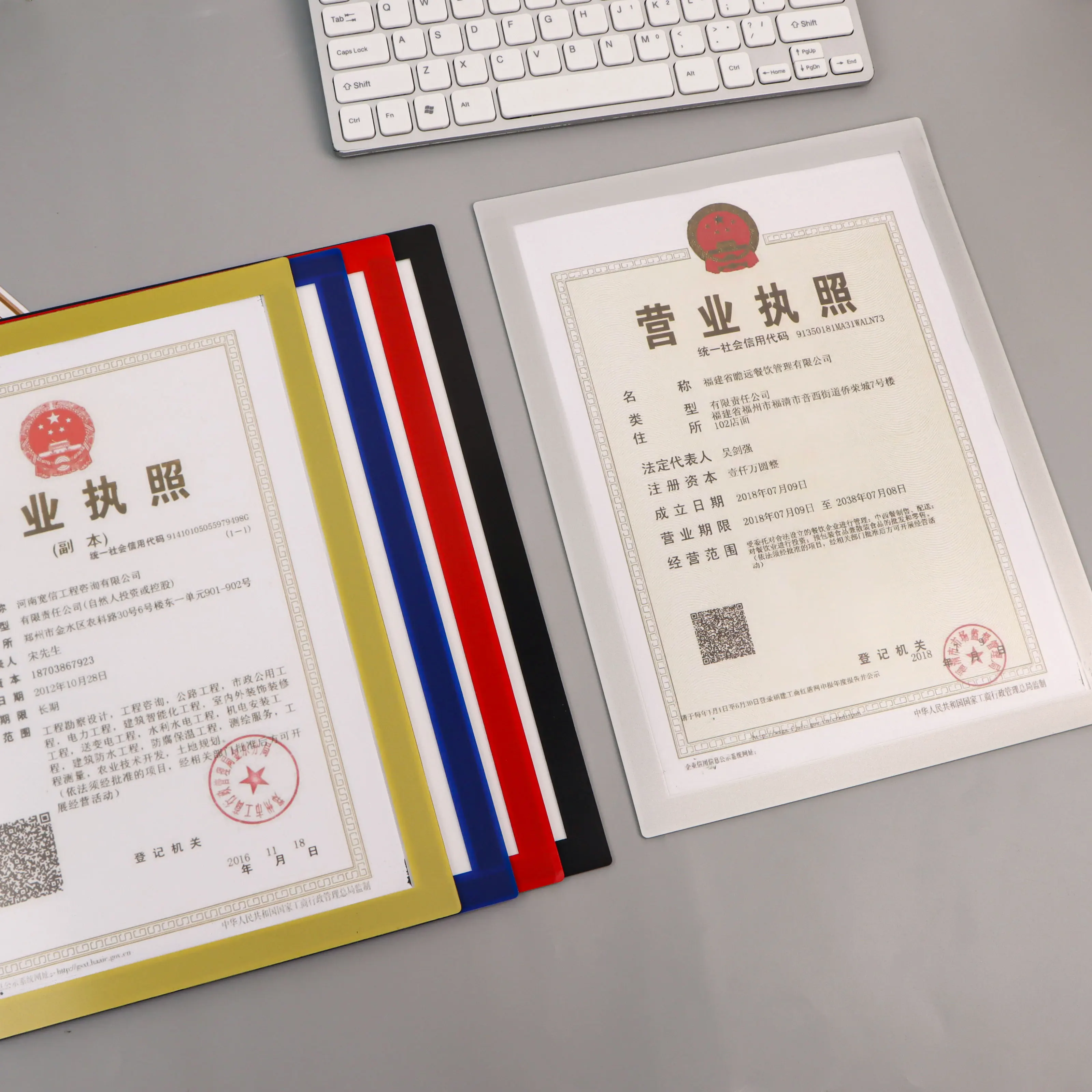 A4 Magnetic Document Holder Picture Frame Sign Window Removable Adhesive Back Multiple sizes available