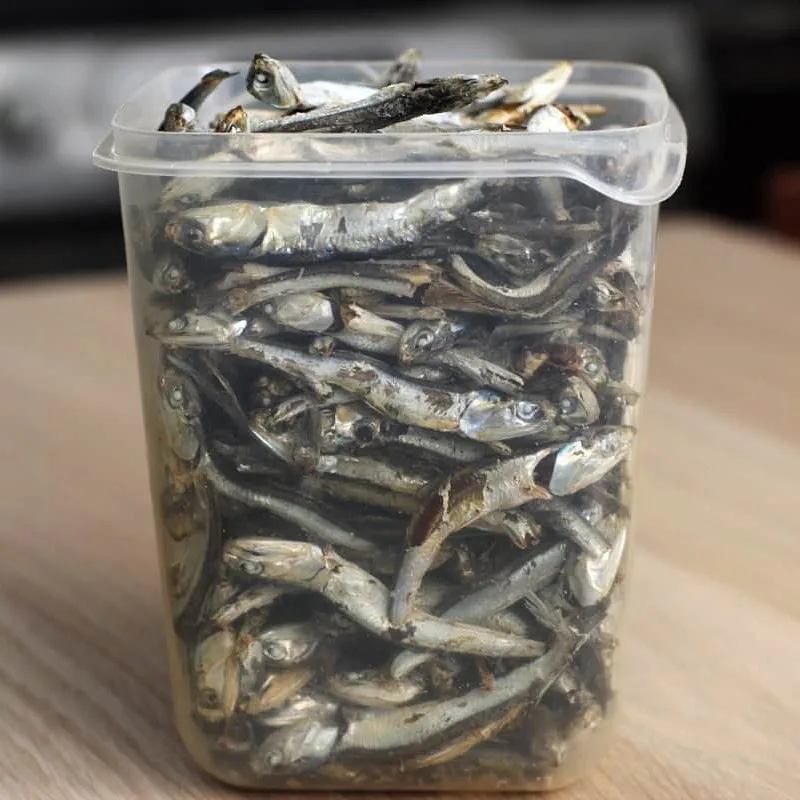 Delicious dried anchovy fish cheapest price dry marine sprats healthy seafood supplied from Vietnam