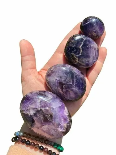Amethyst Palm Stone Crystal Natural Chakra Reiki Polished Healing Love Oval Pocket Anxiety Stone Crystal for Anxiety Stress Re