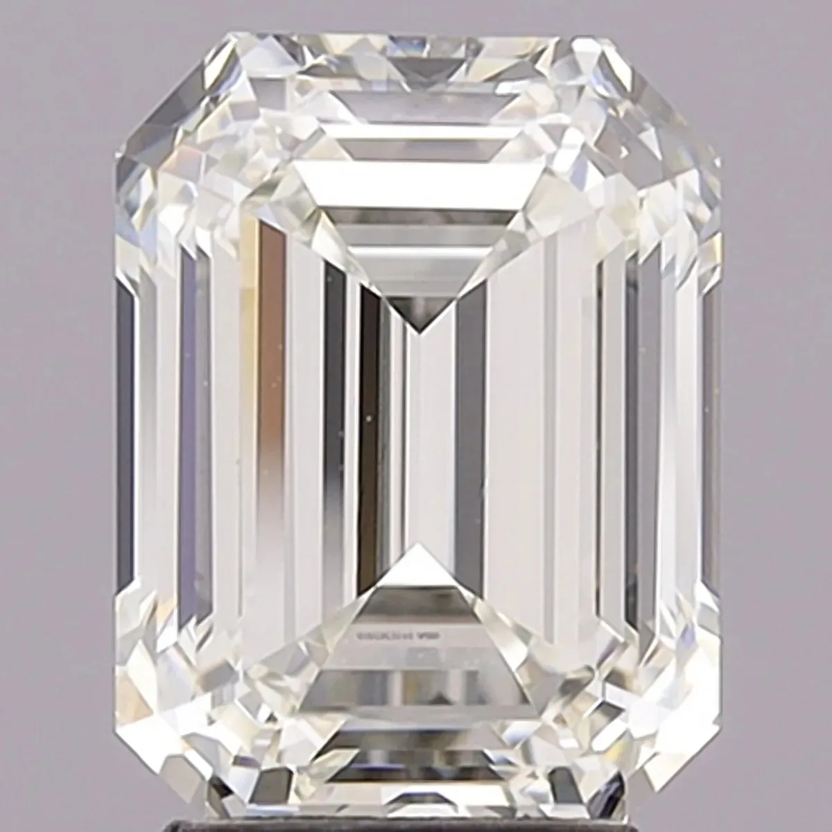 Экспортная продажа сертифицированных GIA натуральных свободных бриллиантов для создания изысканных обручальных колец и ювелирных изделий на заказ из Индии