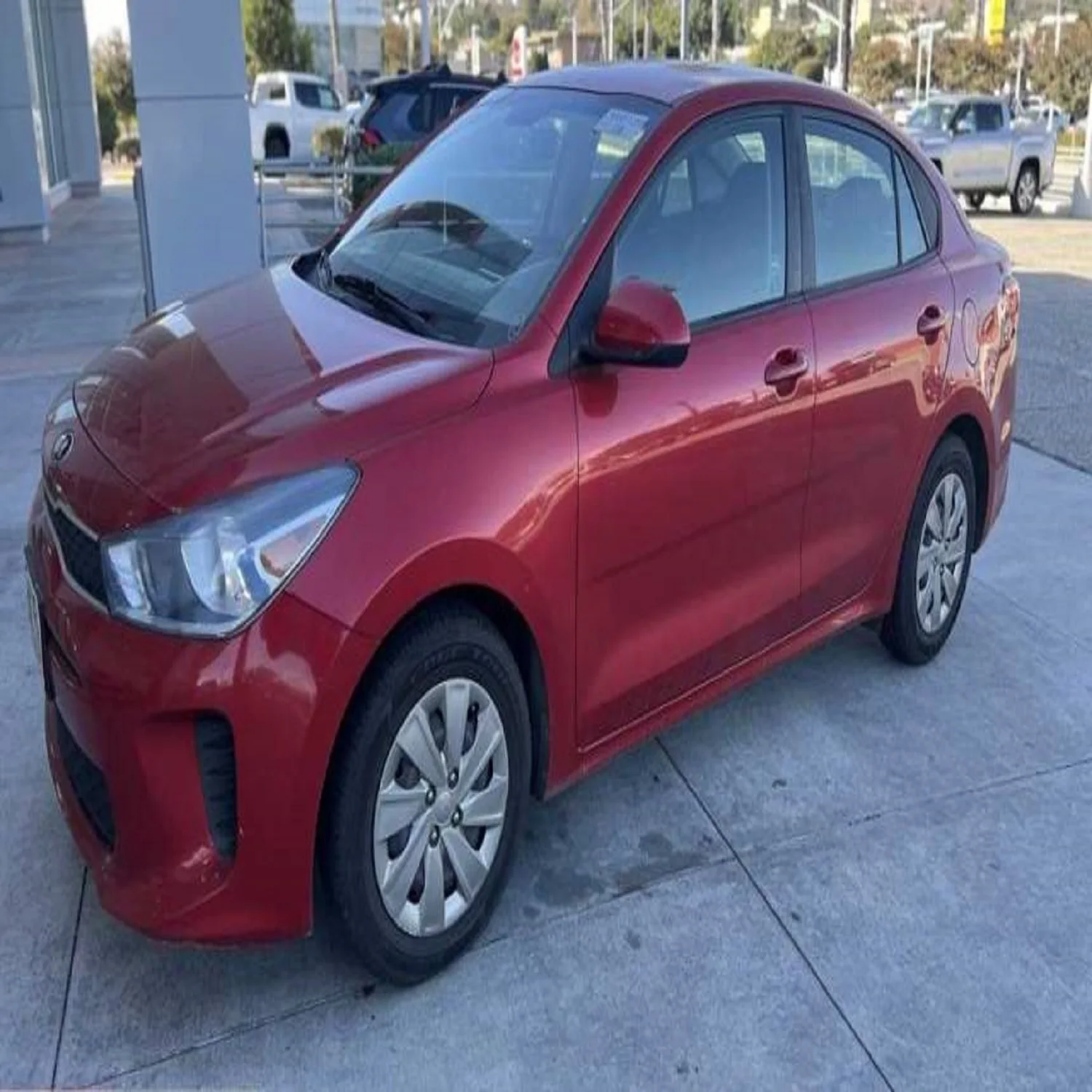 2020 Kia Rio S седан с панорамным Люком кожаными сиденьями задняя камера левое рулевое управление газом/Электрическое гибридное топливо
