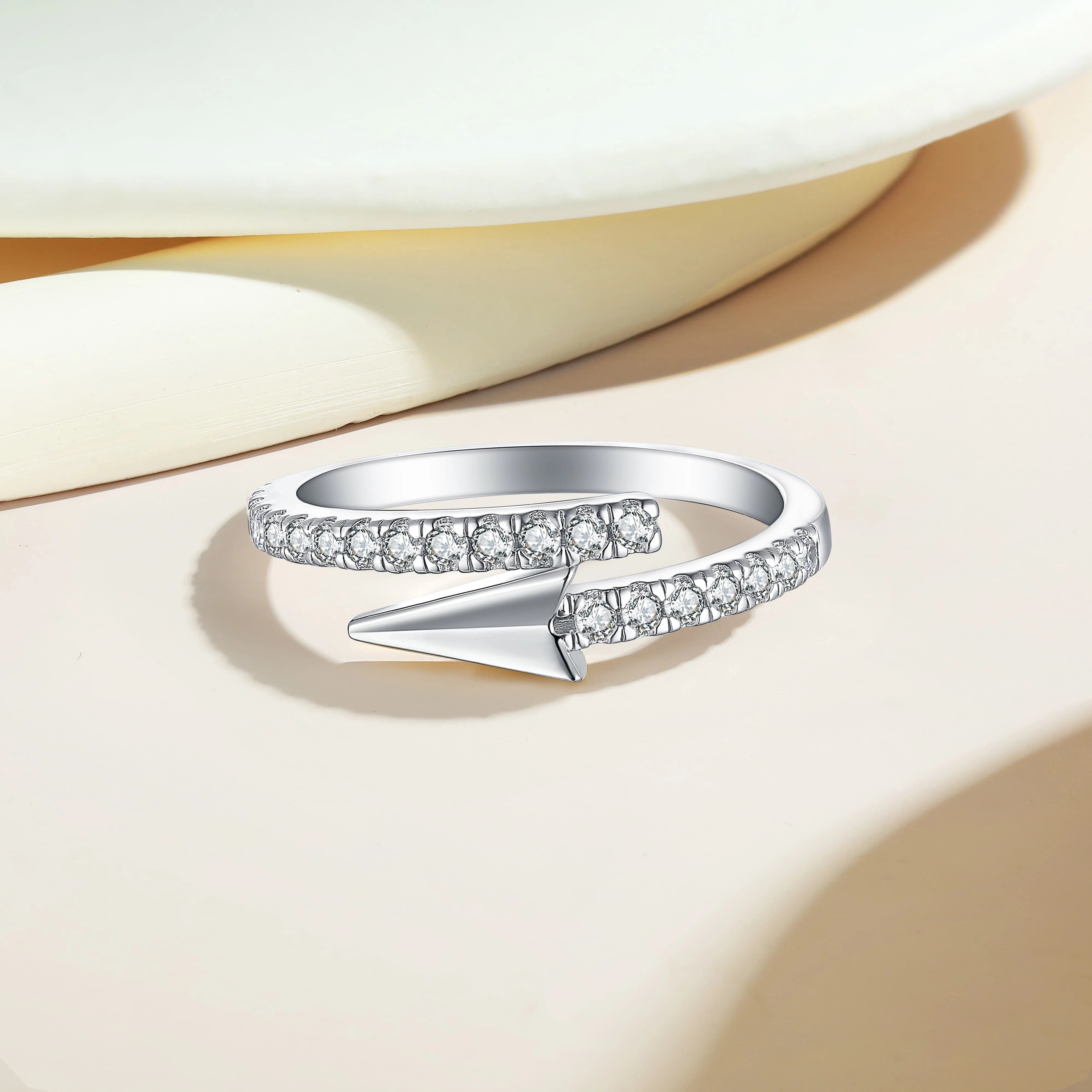 Dropshipping Stocks Selling 925 Sterling Silver Rings Customize Logo Rings CZ Zircon Wedding Promise Jewelry Bridal Women Rings