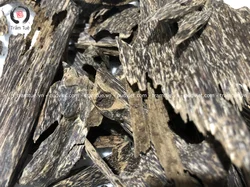 Top Quality Vietnamese Luxury Oud Agarwood Agarbatti Bukhoor Bakhoor Chips natural fragrance making Incense Stick