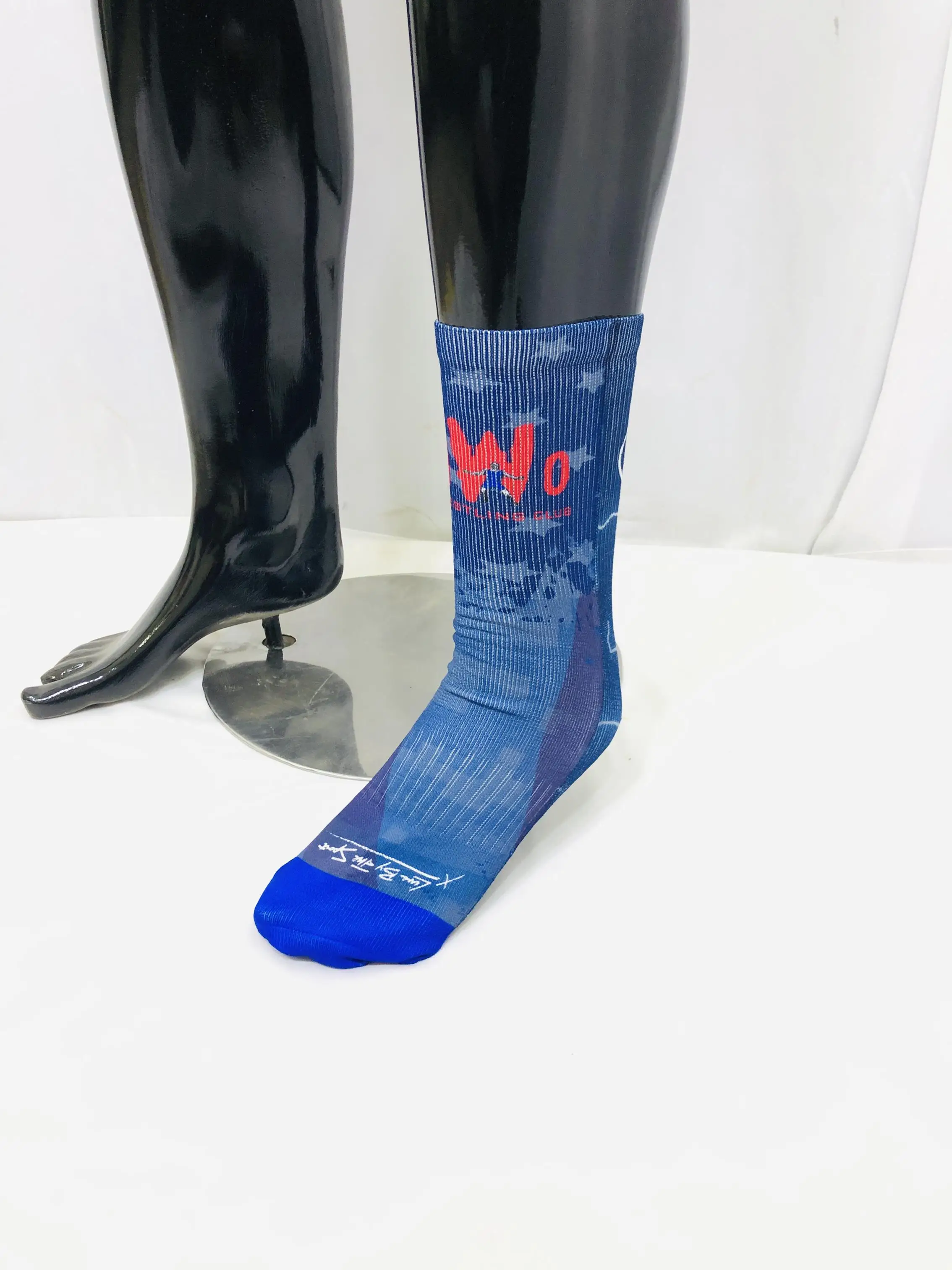 360 Digital Printing Custom Photo Socks Breathable Sustainable Seamless Sublimation Athletic Sports Socks Sports Enthusiasts