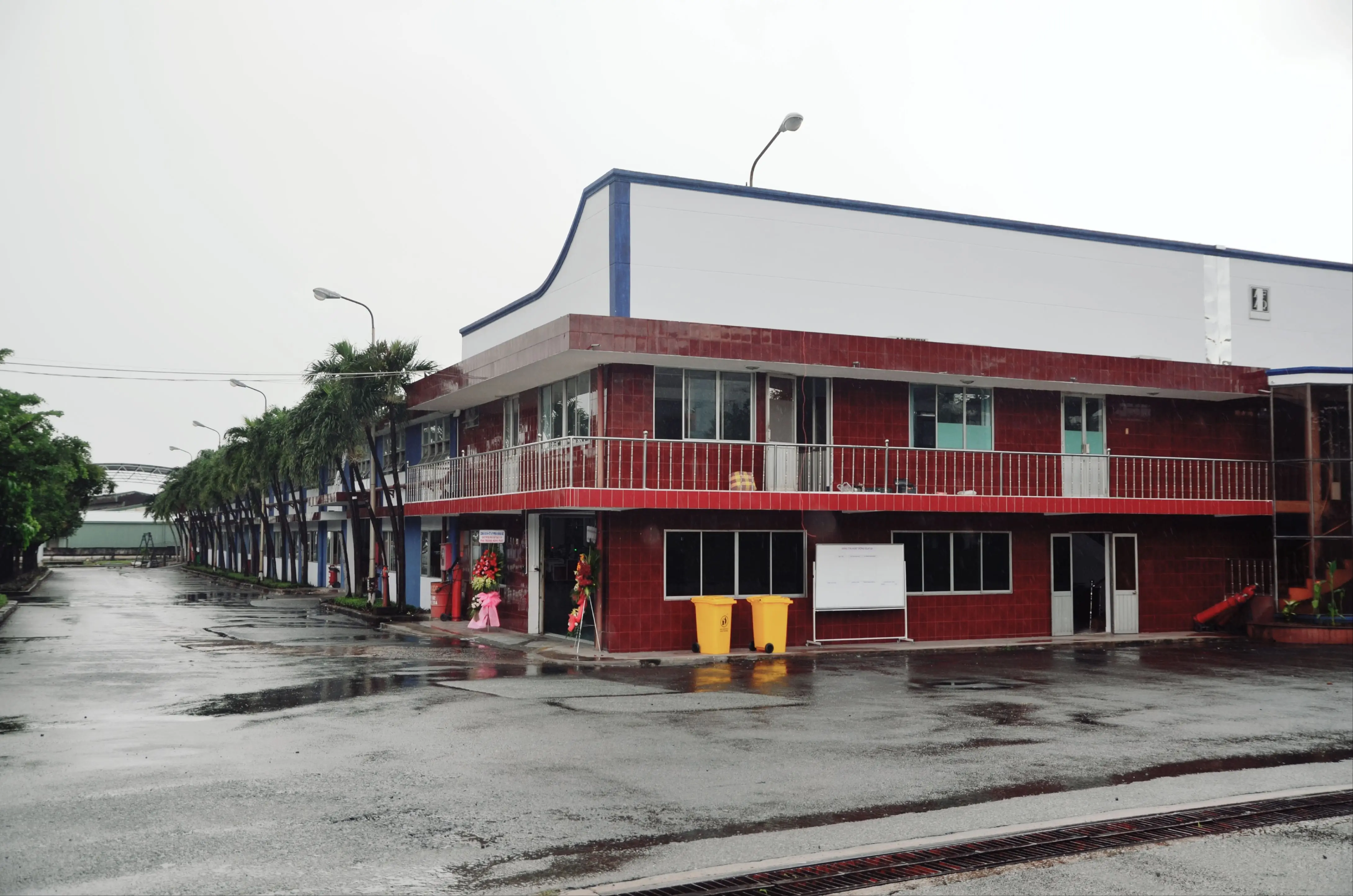 Rock Bottom Price Reprocessed Material Container Direct Factory On Roll Interleave Plastic Garbage Bag