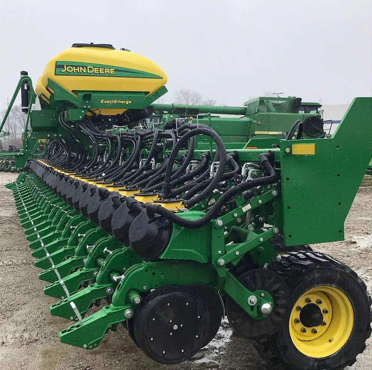Б/у сельскохозяйственная посадочная машина John Deere высокоскоростная высокой производительности из США купить самый продаваемый