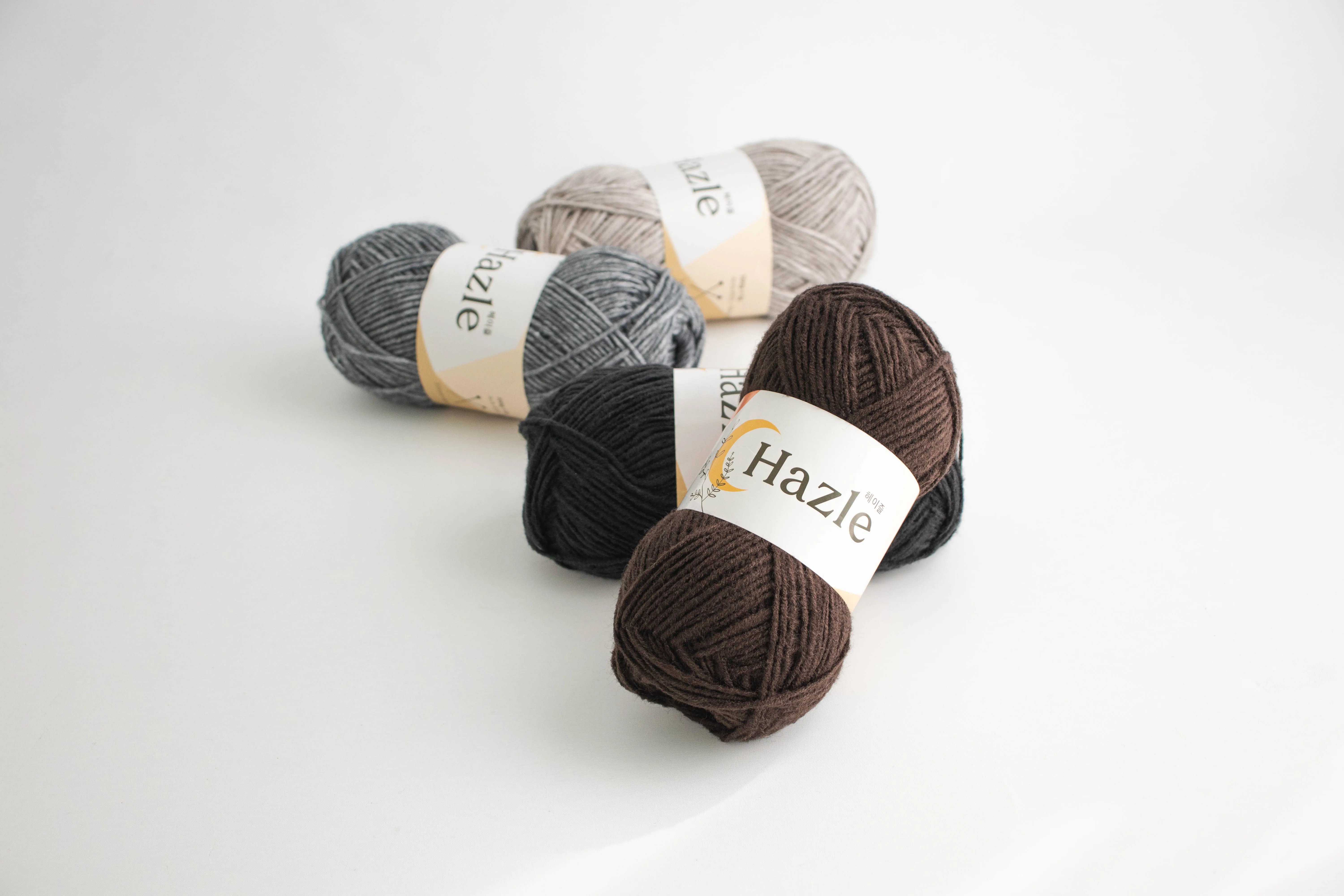 Hazle (100g) Crochet Knit Yarn Acrylic Wool Combined Yarn for Blanket Clothing Bag Made in South Korea High Quality