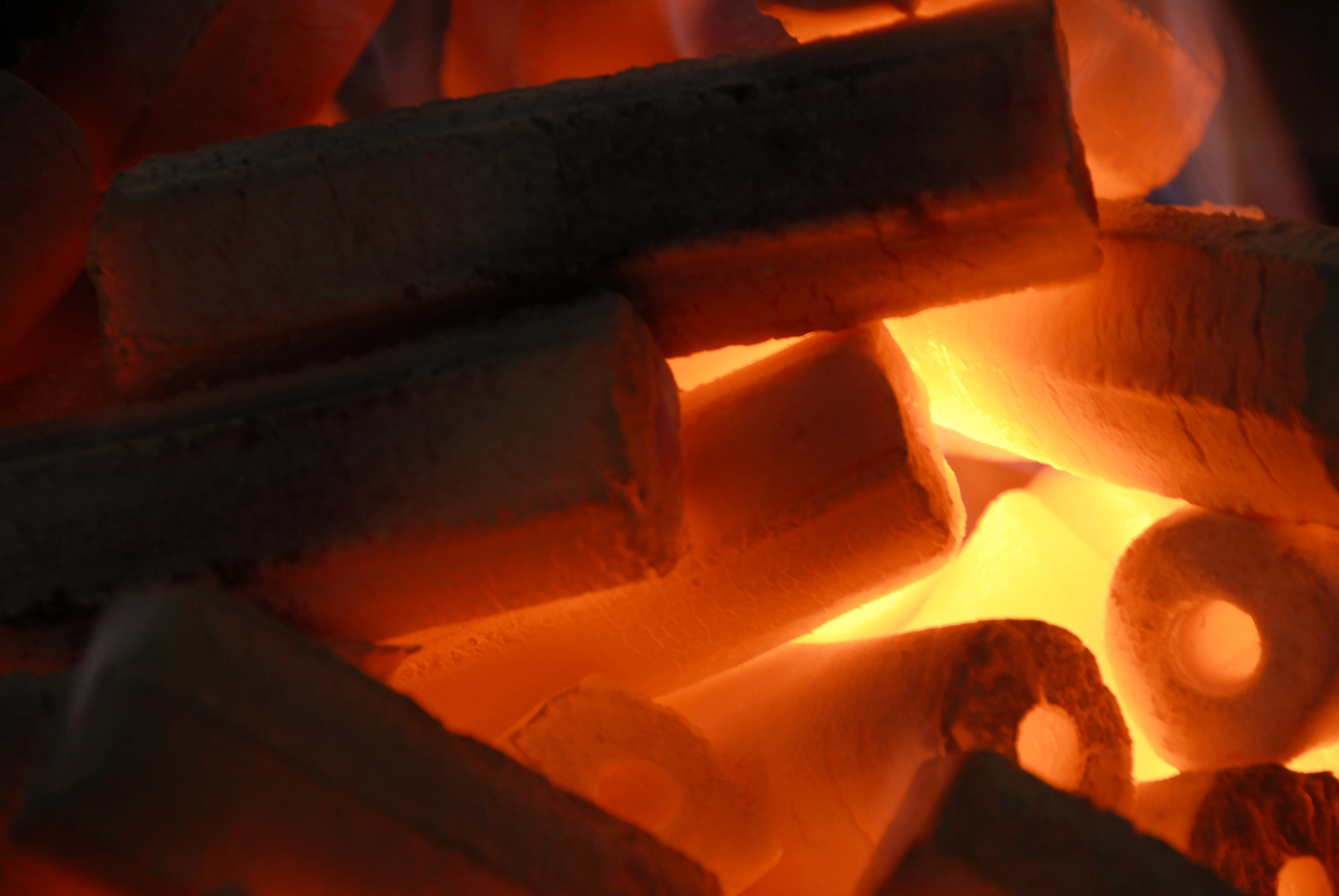 Mondol Briquette Charcoal  Hexagonal Hardwood Barbecue World Best High Density Sawsdust Briquette Charcoal