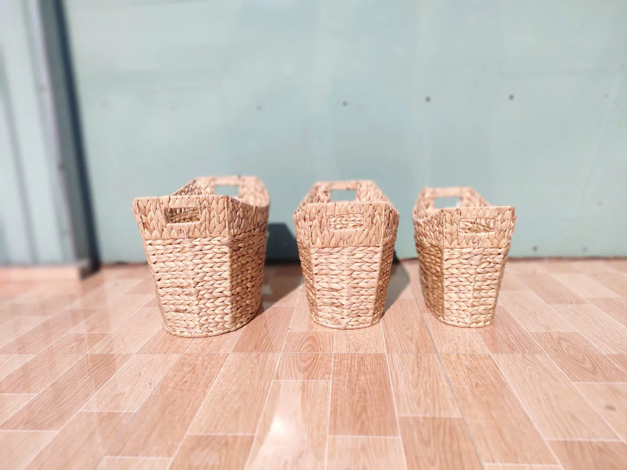 Wholesale Classic Havana Water Hyacinth Woven Basket with flat Handle  for Home Organization HO-2102 in Vietnam