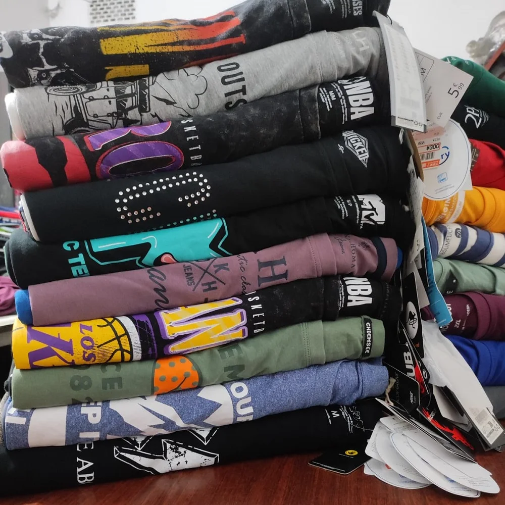 Apparel stock lot Leftover Overruns Branded Mens T-shirt from Bangladesh high-quality Shipment Cancel branded Tee shirts overrun