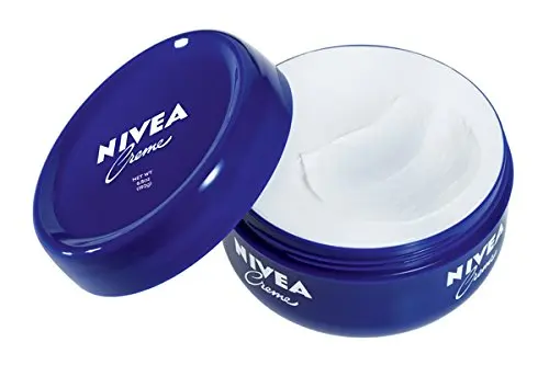 Многоцелевой крем Nivea для всех сезонов с кремом и моситуризатором интенсивной защитой 200 мл 100