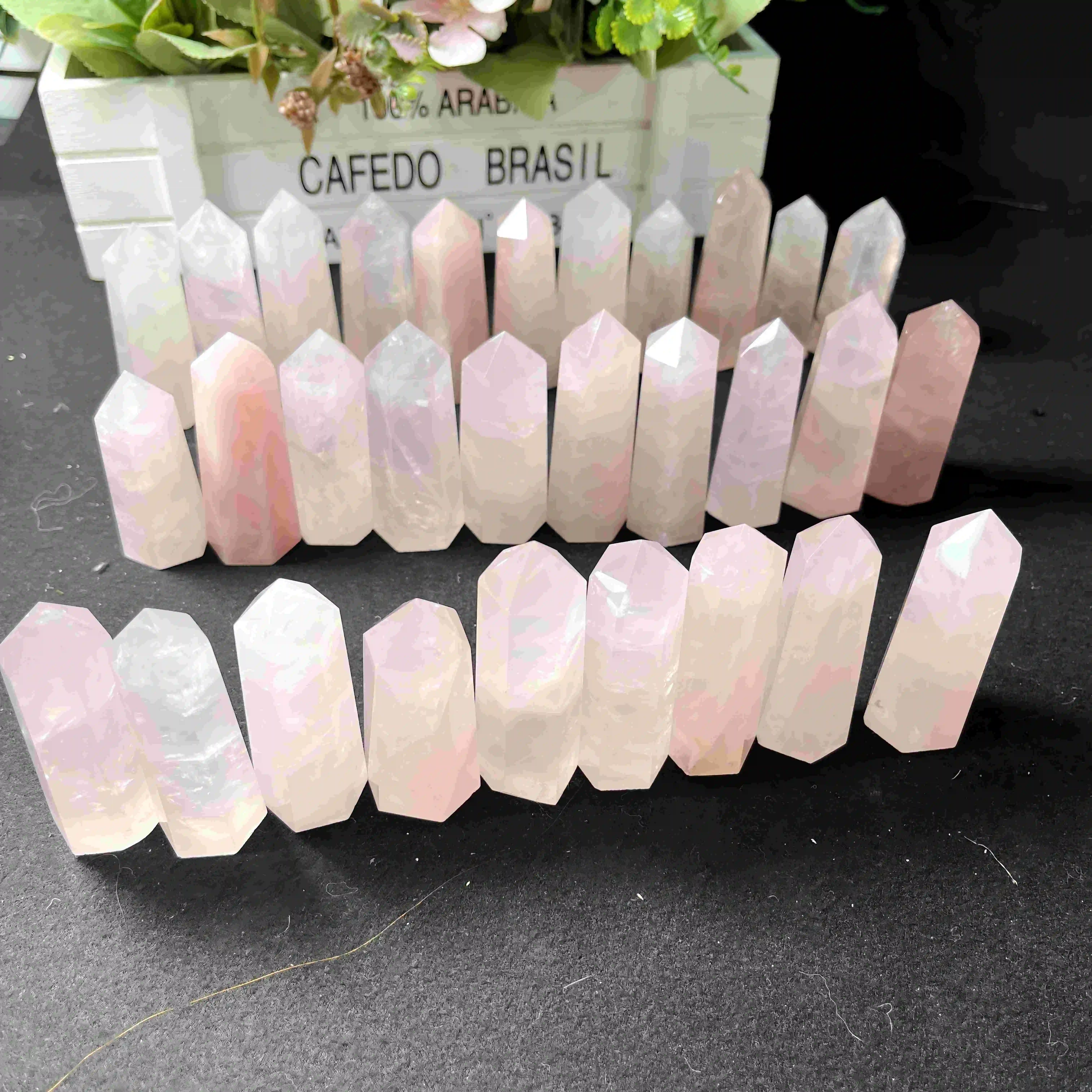 High Quality Pink Rose Quartz Crystal Tower Wholesale Natural Crystals Stones Small Rose Quartz Tower For Decoration