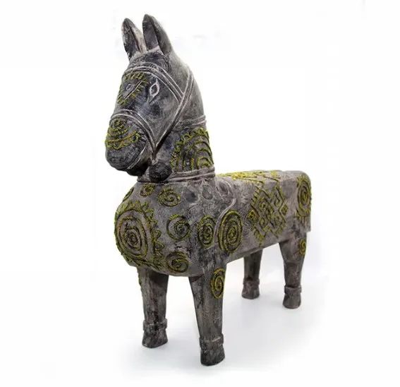 Wood Craving Arts Cheap Price Brocade Pattern Handicraft Origin Best Price Quality Small Wooden Horse with by Hand Mong