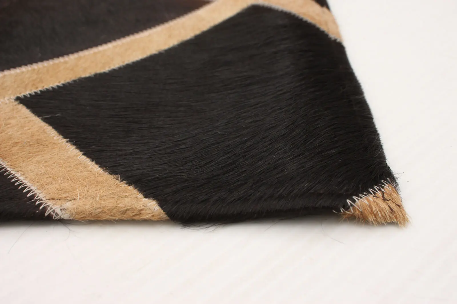 Designer Hair On Cowhide Patchwork Rug Floor Handcrafted Leather Area Rugs For Home Decoration