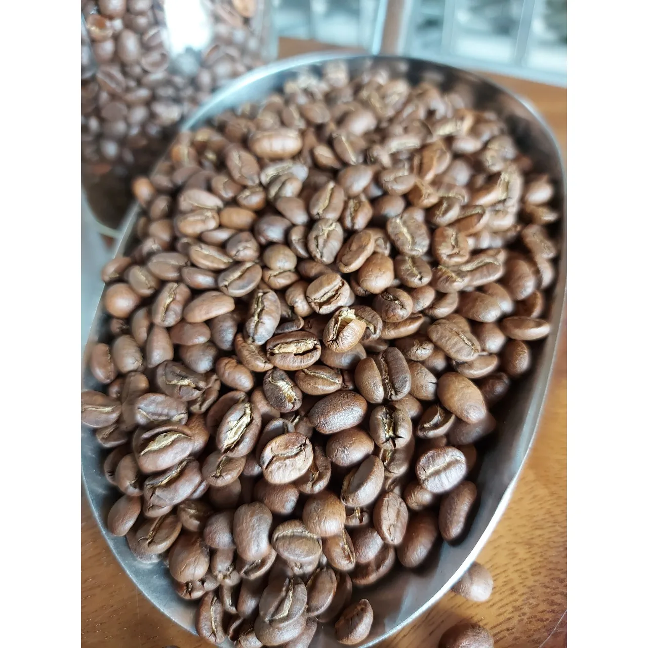 Hot Sale Arabica Cau Dat S16 Roasted Carpentry Coffee Beans High Quality Medium Roasted