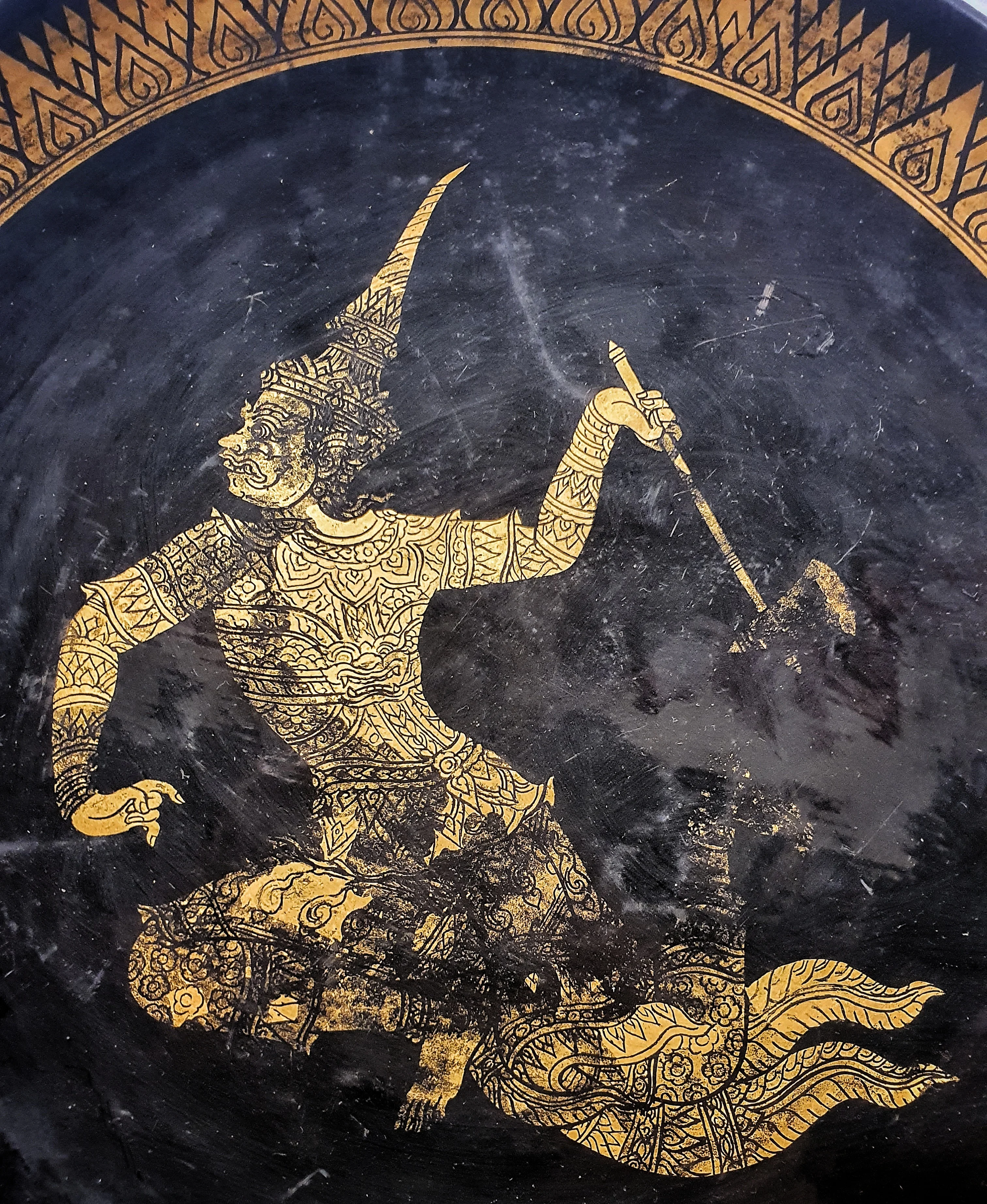 Vintage Wooden Dish Lacquer Gilded With Giants In Thai Literature For Decorated and Collect Home Decor