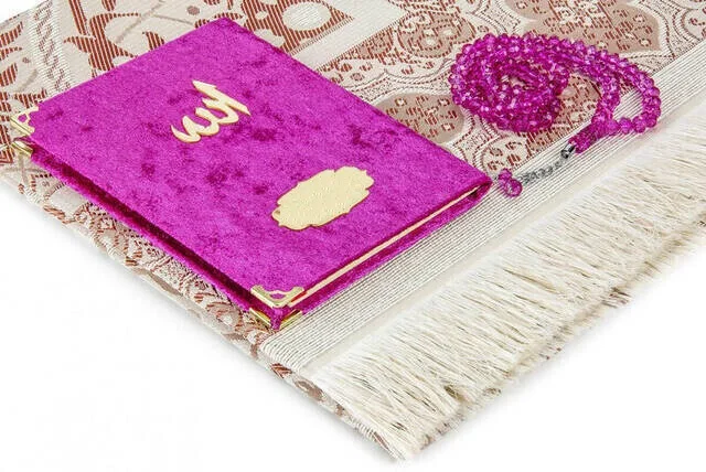 Muslim Gift Set Prayer Mat Tasbih Islamic Transparent Gift Box For Ramadan Muslims Wedding Gifts and Souvenirs Quran Favor Cover