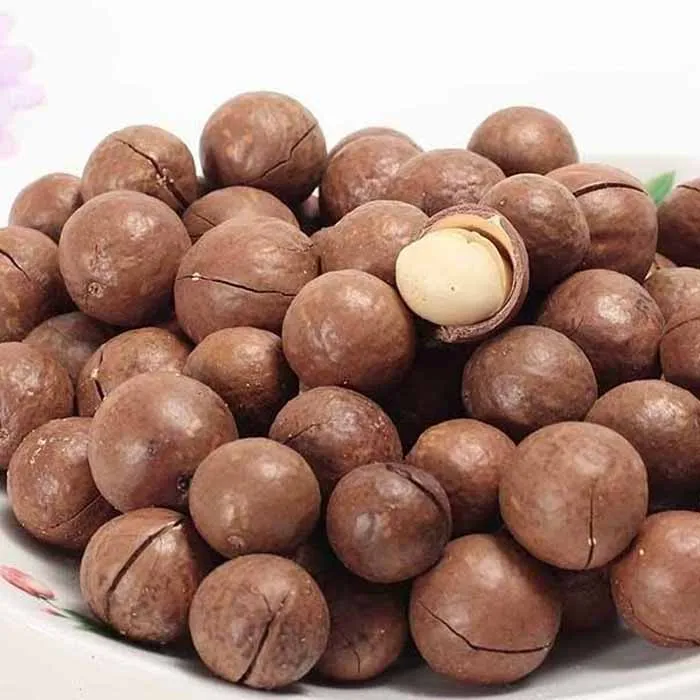 MACADAMIA - The Nut Is Famous For Its Distinctive Greasy Taste (Jennie Vdelta)