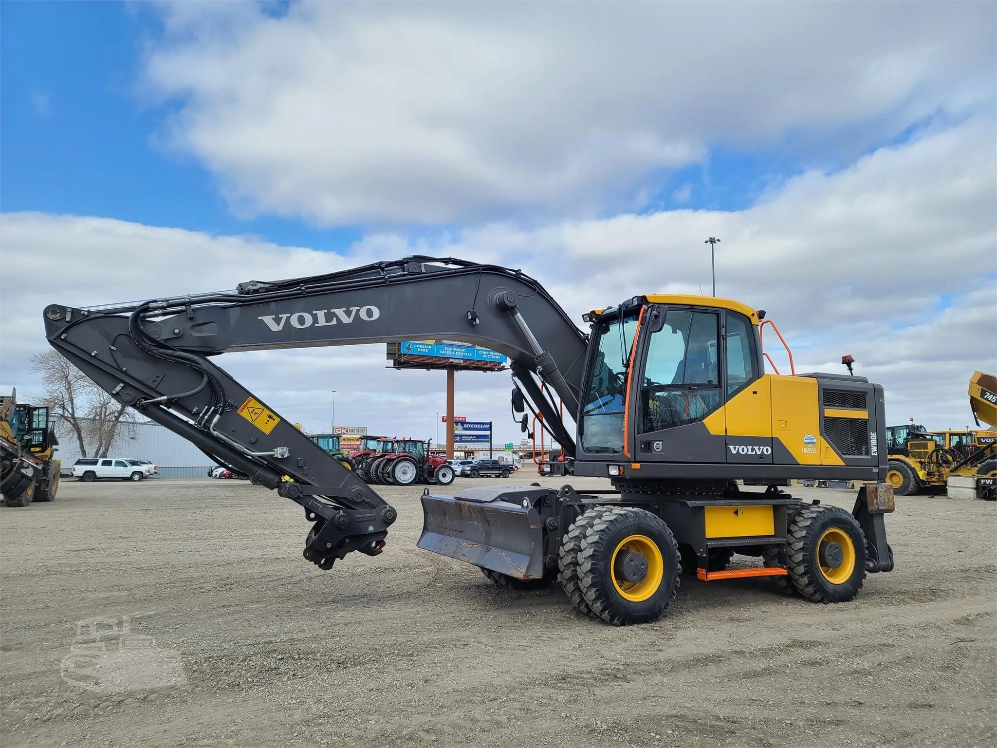 Hot Boutique VOLVO EW180E Used  Wheel  Excavator  To Provide Quality Assurance Car Condition First-class  Excavators