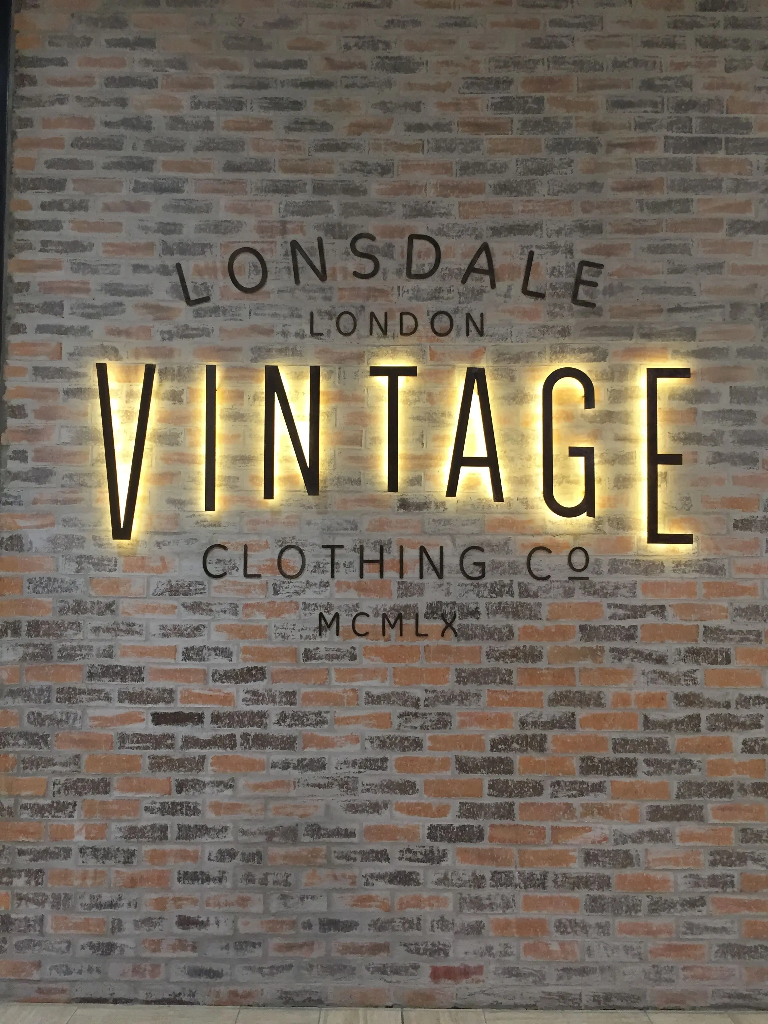 3D Metal Backlit Business Sign Custom Design Personalized Signage outdoor logo illuminated sign LED backlit sign board 3D LED