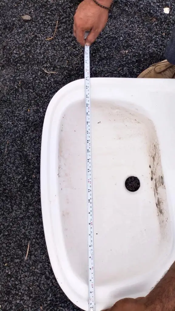 Ultimate Item Wash Basin with Half Pedestal Widely Demanded Ceramic Material 2022 Trendy Wash Basin 22x18 High Grade