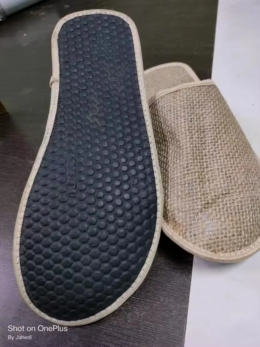 Custom Disposable Hotel Slippers Convenient Jute with Anti-Slip Light-Weight Hard-Wearing Features for Spring Autumn Seasons