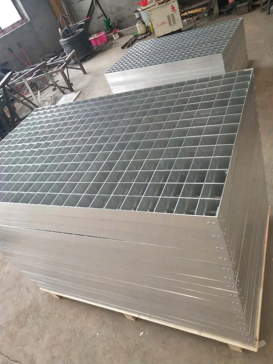 Metal building materials aluminum grating