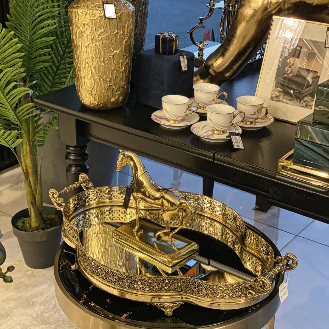 Luxury Home Decorative Multi Functional Tray Glass Mirror Base With Antique Designing Border Gold Finished Handle & Footed Base