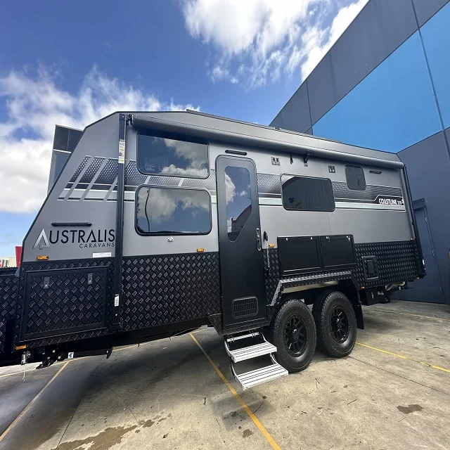 Роскошный туристический трейлер OTR Caravan полностью меблированный купить сейчас по лучшей цене доступна быстрая доставка