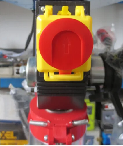 SP5213A mini metal 5 speed rotary table belt driven pillar light duty bench drill press machine with good performance