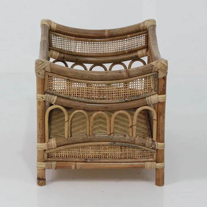 Детская кроватка из ротанга