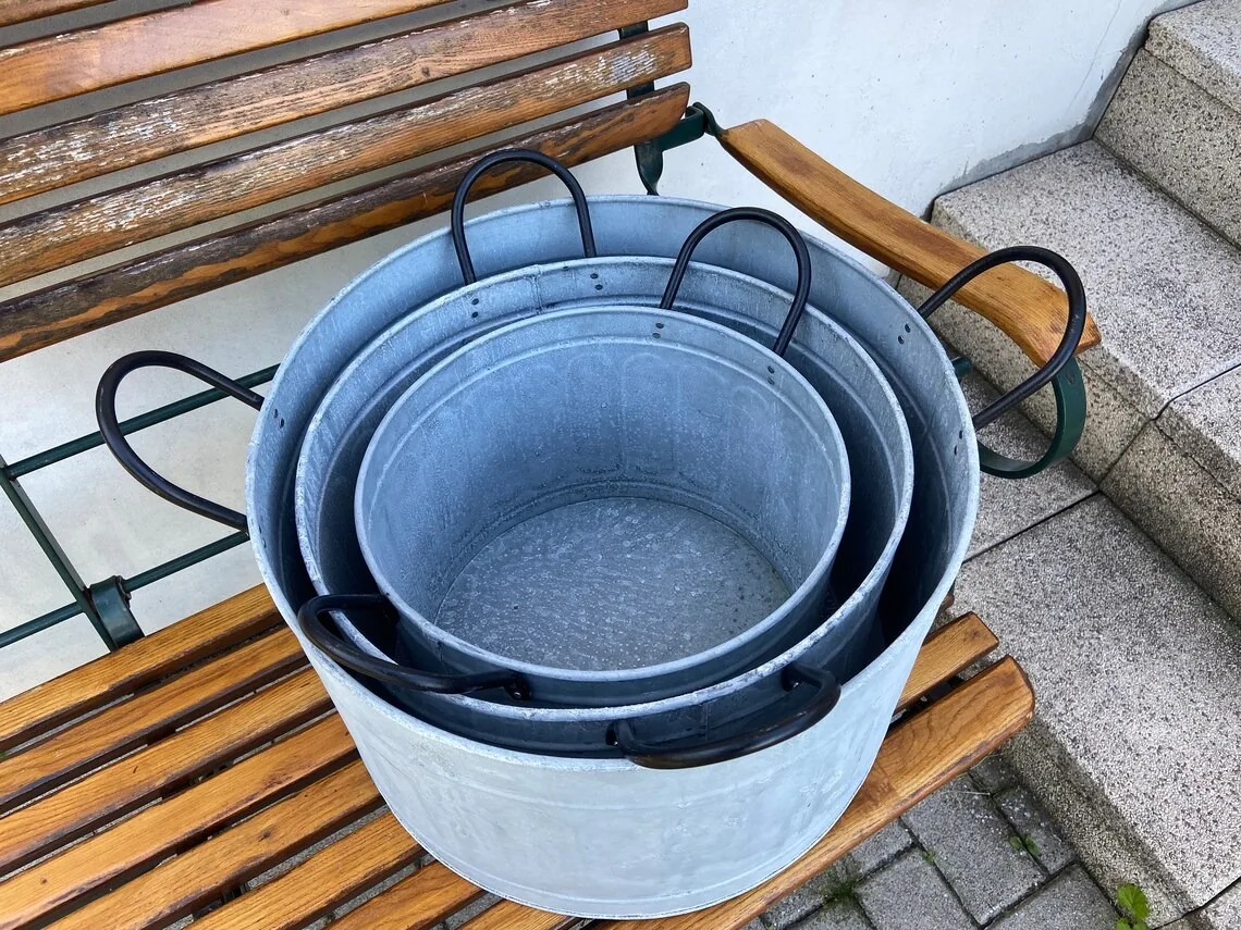 Metal Zinc Round Basin Tub Bucket with Handle bassine Galvanized Ronde Set of 3