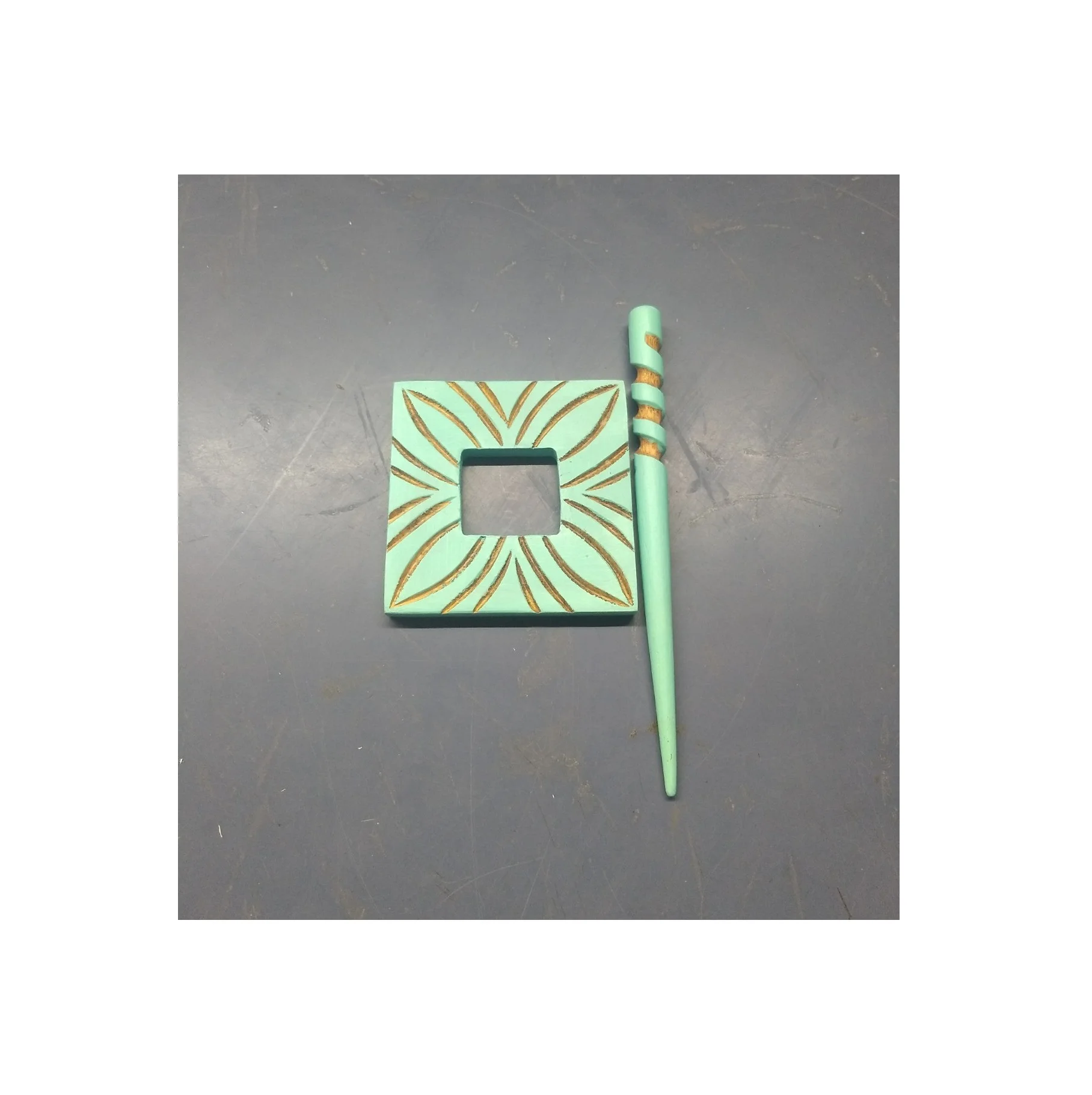 Handmade colorful shawl pins in assorted Size Wooden Shawl Pin for scarf closure Knitting Accessories at Wholesale Prices