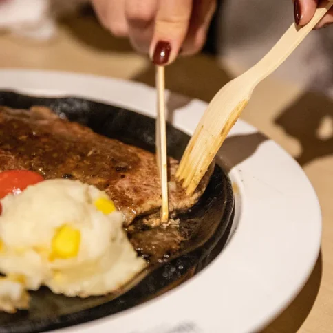 Customized Biodegradable Disposable Bamboo Spoon Eco Bamboo Material Cutlery Set with Napkin