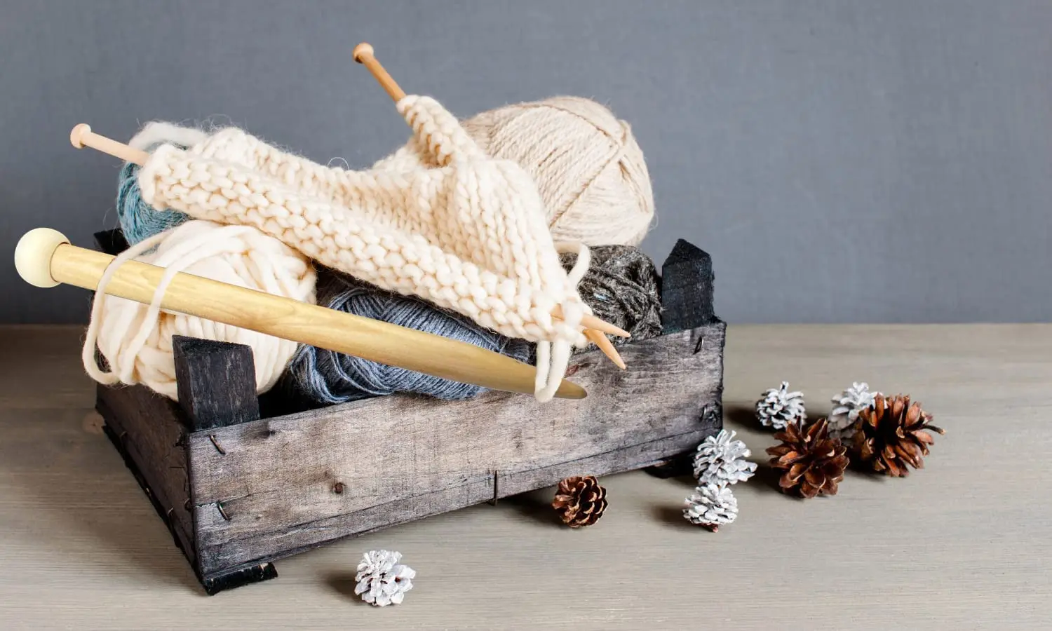 Bamboo Knitting Needle Straight Single Pointed 10-inch Length Knitting Needles for Handmade DIY Knitting,US Size 13(9mm)